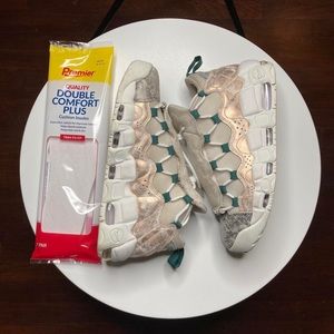 Preloved 2017 Nike Air “More Money” Uptempo LX Edition